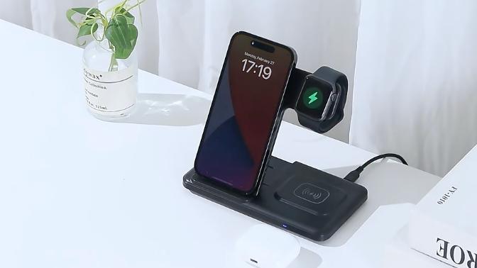 CARGADOR 3 EN 1 PARA CELULAR, SMARTWATCH Y AUDIFONO